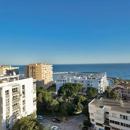 Aio Seaview - Prime Location & Sea Views Apartment *